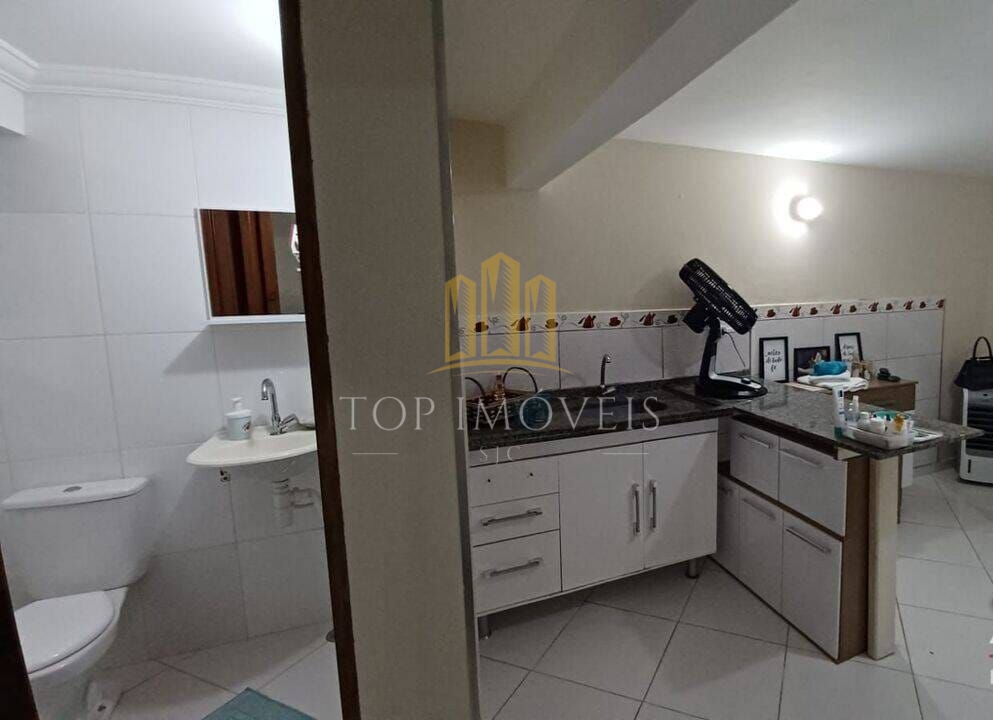 Excelente Casa no Jardim Valparaiba - localização, próximo a comércios variados.