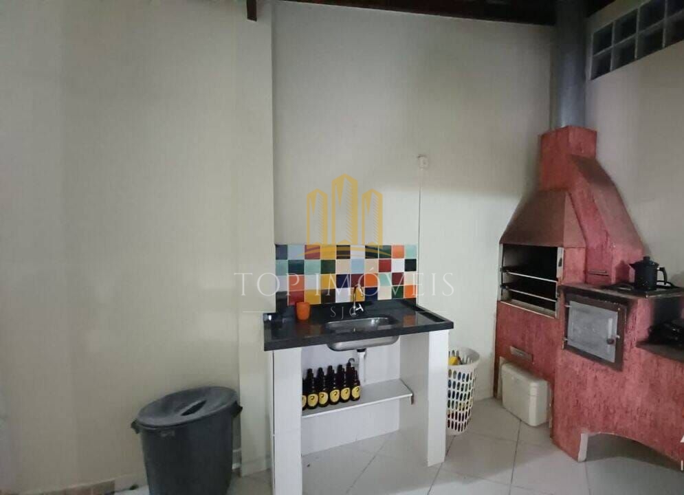 Excelente Casa no Jardim Valparaiba - localização, próximo a comércios variados.