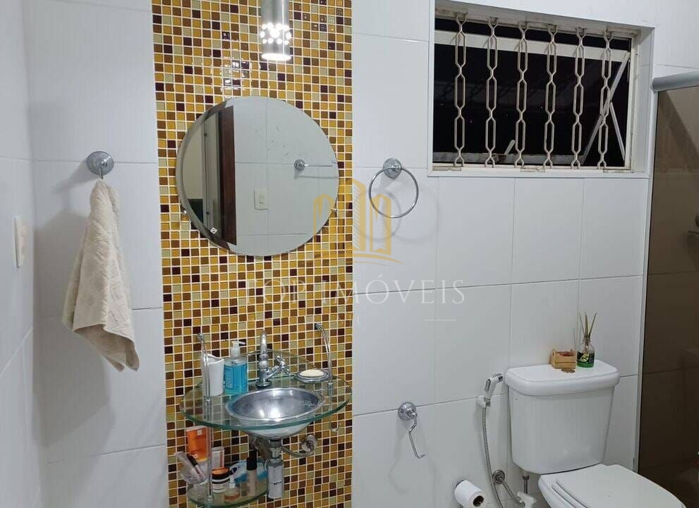 Excelente Casa no Jardim Valparaiba - localização, próximo a comércios variados.