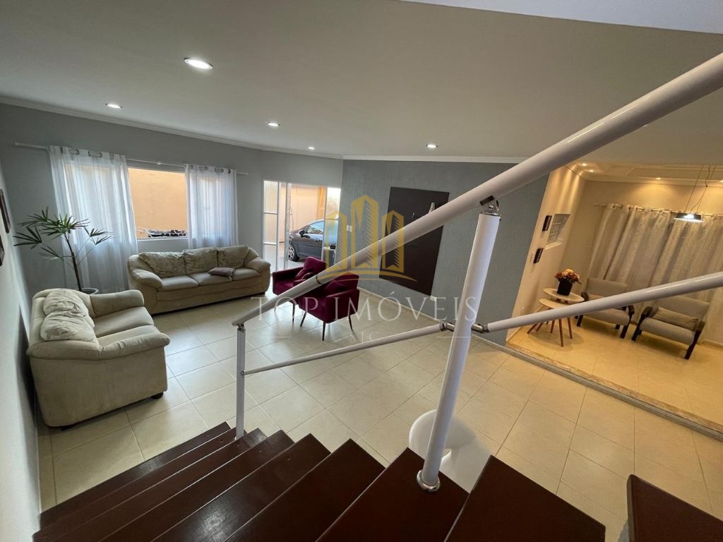 Casa à venda, 250 m² - Vista Linda - São José dos Campos/SP