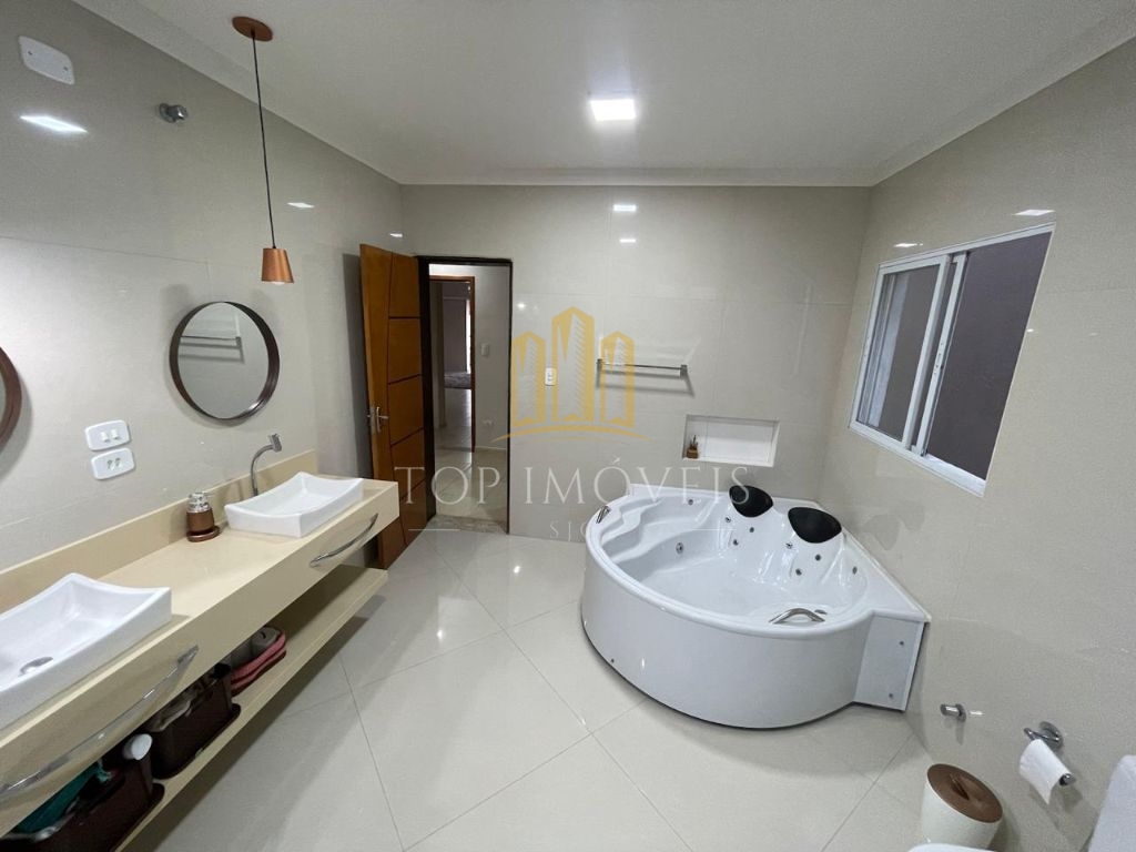 Casa à venda, 250 m² - Vista Linda - São José dos Campos/SP