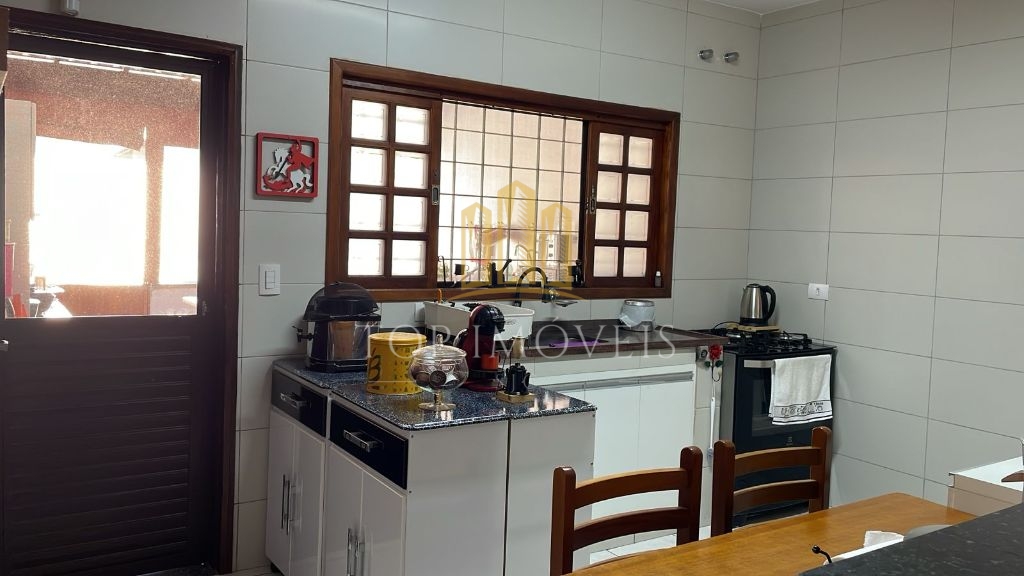 Vende-se Casa Espetacular com 3 quartos no Jardim Flórida, Jacareí
