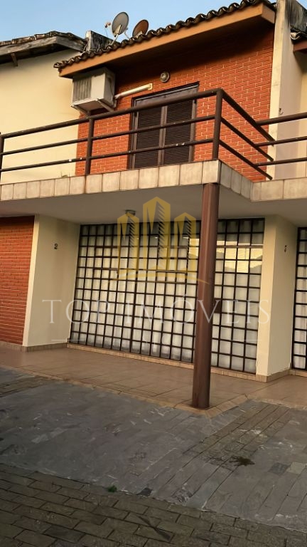Vende-se Sobrado Charmoso em Condomínio Fechado Próximo à Praia Martim de Sá, Caraguatatuba