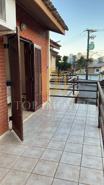 Vende-se Sobrado Charmoso em Condomínio Fechado Próximo à Praia Martim de Sá, Caraguatatuba