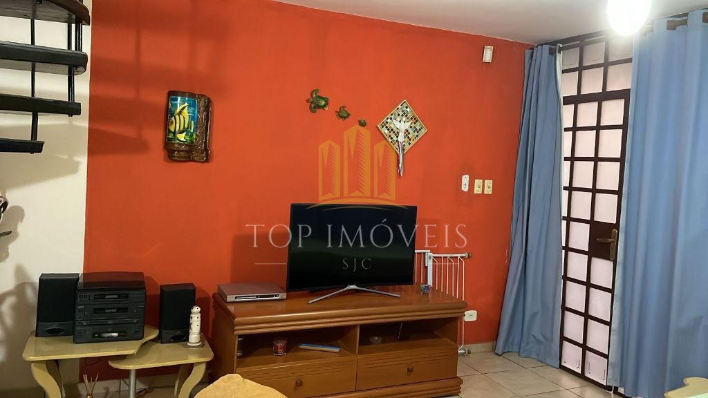 Vende-se Sobrado Charmoso em Condomínio Fechado Próximo à Praia Martim de Sá, Caraguatatuba