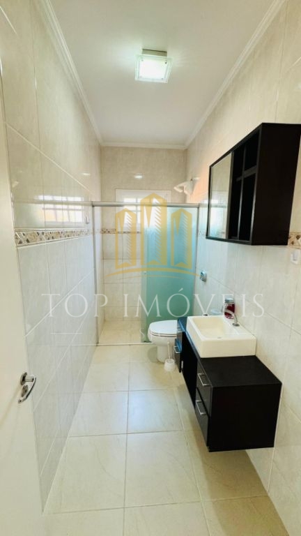 Casa Sobrado à Venda - 3 Quartos, Suíte, Ampla Área Social e Excelente Localização na Zona Sul de São José dos Campos