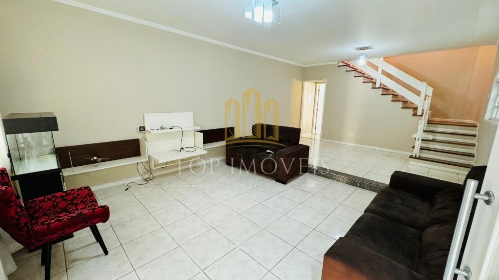 Casa Sobrado à Venda - 3 Quartos, Suíte, Ampla Área Social e Excelente Localização na Zona Sul de São José dos Campos