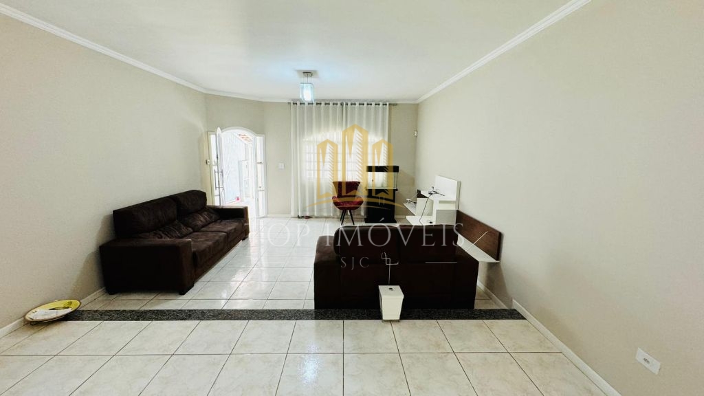 Casa Sobrado à Venda - 3 Quartos, Suíte, Ampla Área Social e Excelente Localização na Zona Sul de São José dos Campos