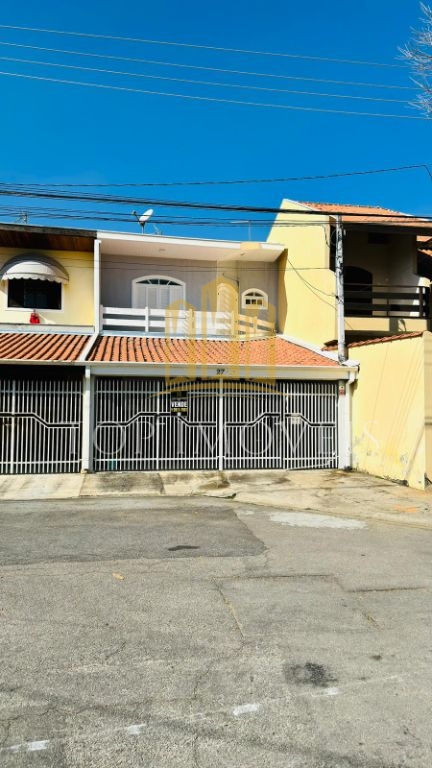 Casa Sobrado à Venda - 3 Quartos, Suíte, Ampla Área Social e Excelente Localização na Zona Sul de São José dos Campos