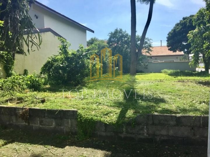 Excelente Terreno Localizado no Condominio Colinas 375m² Excelente Topografia