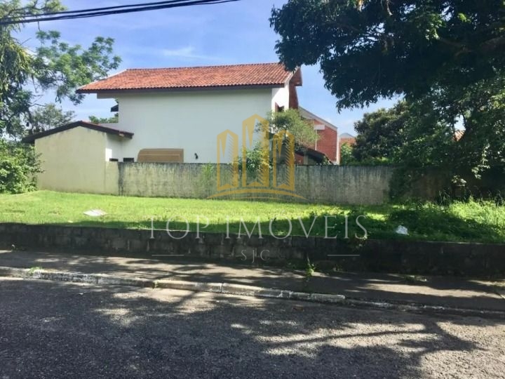 Excelente Terreno Localizado no Condominio Colinas 375m² Excelente Topografia