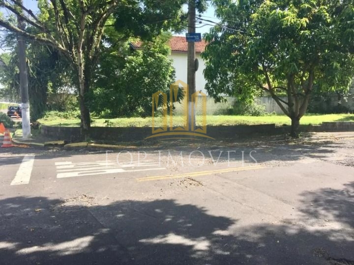 Excelente Terreno Localizado no Condominio Colinas 375m² Excelente Topografia