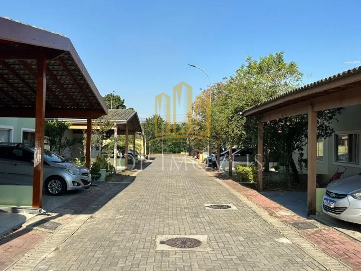 Linda Casa localizada em condominio fechado em Jacarei com planejados