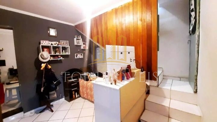 Otimo sobrado 4 dormitorios 2 suites 200m2 area util na melhor localização do altos de santana venha conhecer seu novo lar