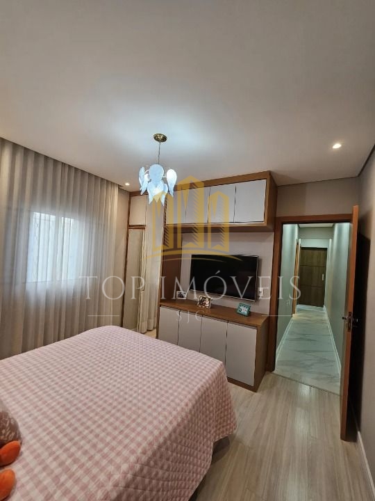 Casa Localizada no Jardim Santa Inês I com planejados 73.00 M²
