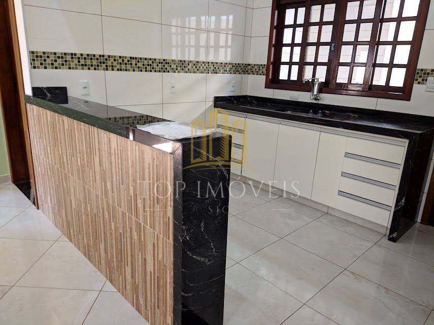 Excelente oportunidade de um lindíssimo sobrado no Residencial Santa Paula em Jacareí!