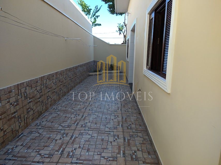 Excelente oportunidade de um lindíssimo sobrado no Residencial Santa Paula em Jacareí!