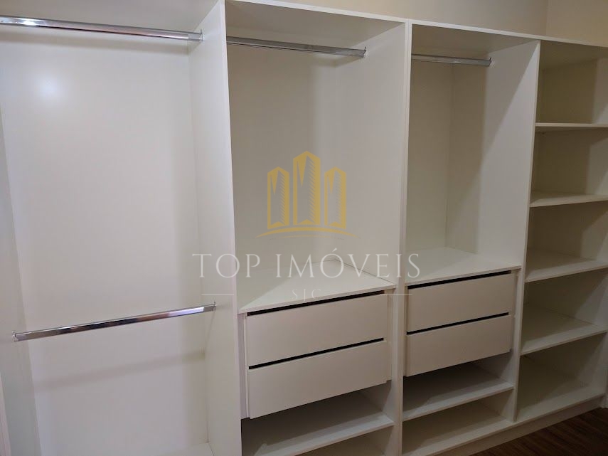 Excelente oportunidade de um lindíssimo sobrado no Residencial Santa Paula em Jacareí!