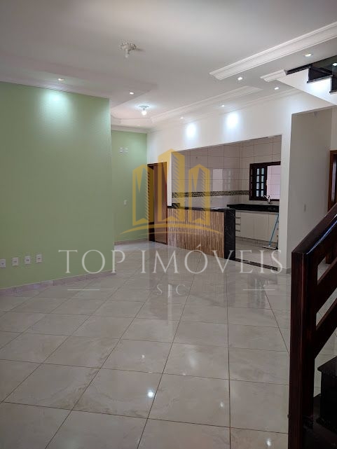Excelente oportunidade de um lindíssimo sobrado no Residencial Santa Paula em Jacareí!