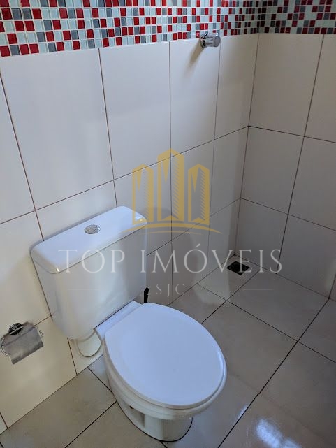 Excelente oportunidade de um lindíssimo sobrado no Residencial Santa Paula em Jacareí!