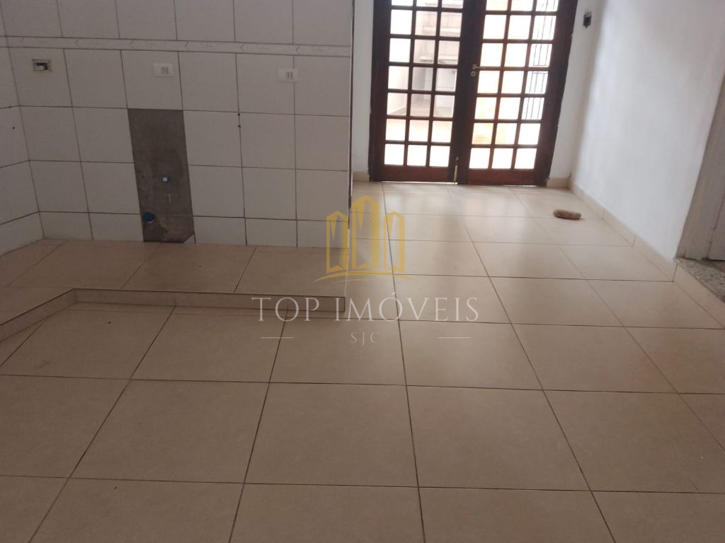 Excelente casa com3 dormitorios suite, no conjunto São Benedito, em otimo estado de conservação toda em porcelanato, aceita permuta por apartamento