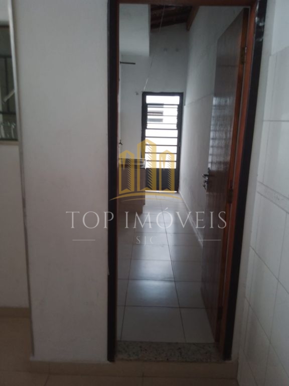 Excelente casa com3 dormitorios suite, no conjunto São Benedito, em otimo estado de conservação toda em porcelanato, aceita permuta por apartamento