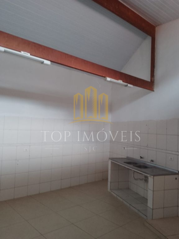 Excelente casa com3 dormitorios suite, no conjunto São Benedito, em otimo estado de conservação toda em porcelanato, aceita permuta por apartamento