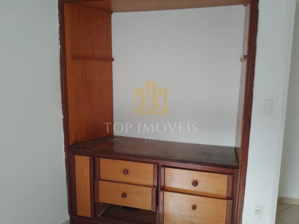 Excelente casa com3 dormitorios suite, no conjunto São Benedito, em otimo estado de conservação toda em porcelanato, aceita permuta por apartamento