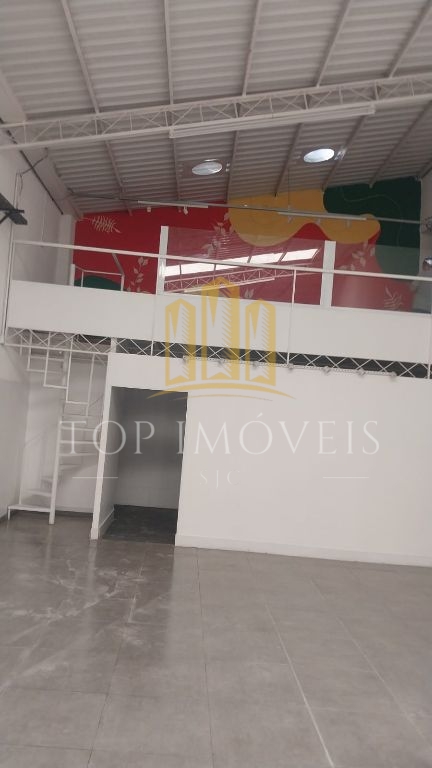 Galpão comercial com casa no fundo, zona sul