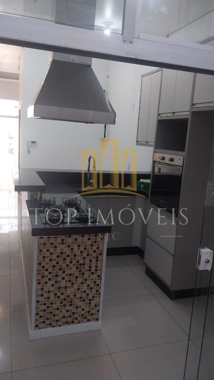 Galpão comercial com casa no fundo, zona sul