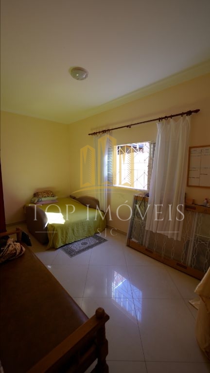 Casa Sobrado à Venda - 5 Quartos 2 Suítes, Excelente Localização na Zona Sul de São José dos Campos