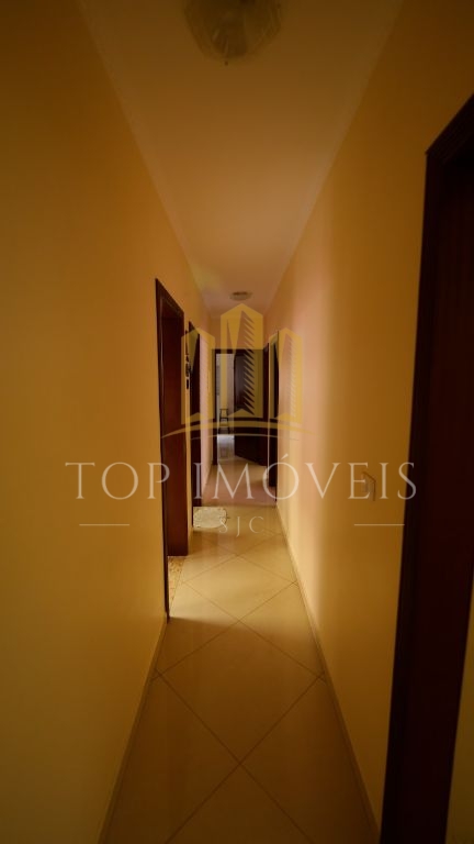 Casa Sobrado à Venda - 5 Quartos 2 Suítes, Excelente Localização na Zona Sul de São José dos Campos