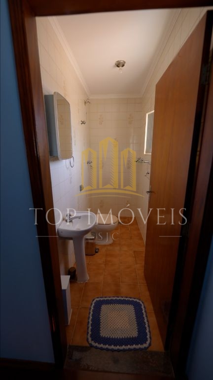 Casa Sobrado à Venda - 5 Quartos 2 Suítes, Excelente Localização na Zona Sul de São José dos Campos