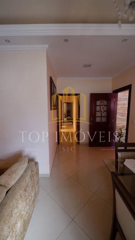 Casa Sobrado à Venda - 5 Quartos 2 Suítes, Excelente Localização na Zona Sul de São José dos Campos