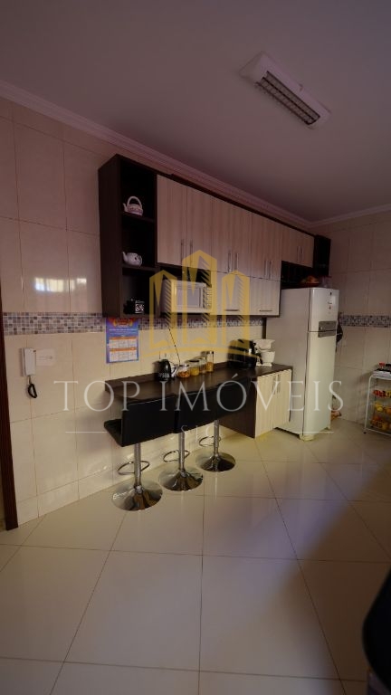 Casa Sobrado à Venda - 5 Quartos 2 Suítes, Excelente Localização na Zona Sul de São José dos Campos