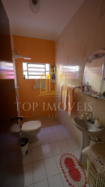 Casa Sobrado à Venda - 5 Quartos 2 Suítes, Excelente Localização na Zona Sul de São José dos Campos