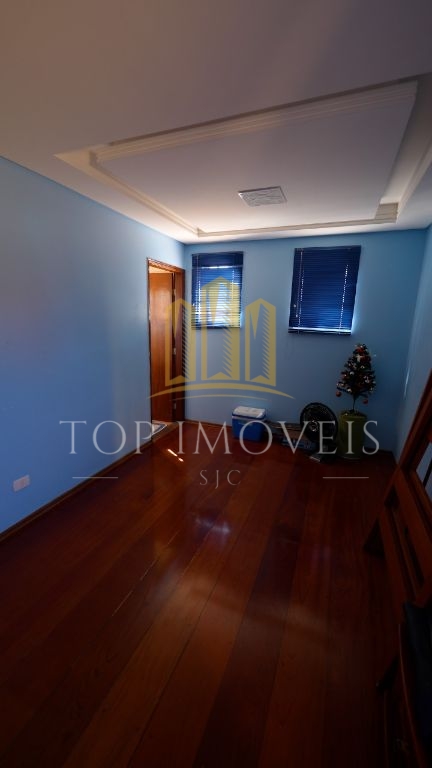 Casa Sobrado à Venda - 5 Quartos 2 Suítes, Excelente Localização na Zona Sul de São José dos Campos