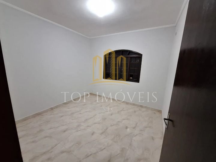 Linda casa reformada no Uniao com 2 dormitorios e 2 suites