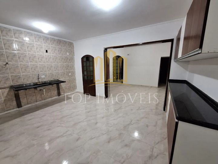 Linda casa reformada no Uniao com 2 dormitorios e 2 suites
