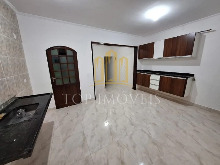 Linda casa reformada no Uniao com 2 dormitorios e 2 suites