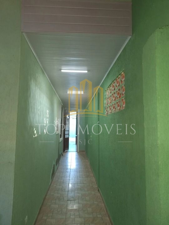 Linda casa reformada no Uniao com 2 dormitorios e 2 suites