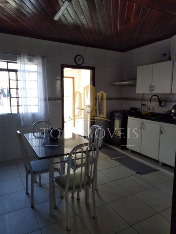 "Espaçosa casa de 3 dormitórios com suíte e varanda em Santana - Imperdível!"