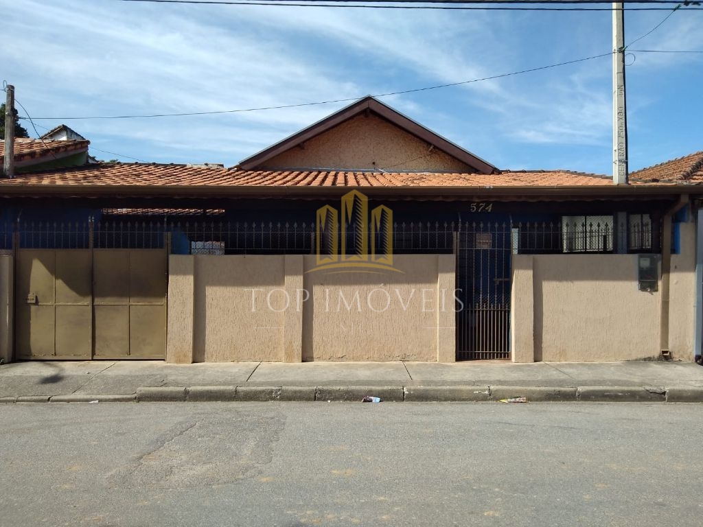 "Espaçosa casa de 3 dormitórios com suíte e varanda em Santana - Imperdível!"
