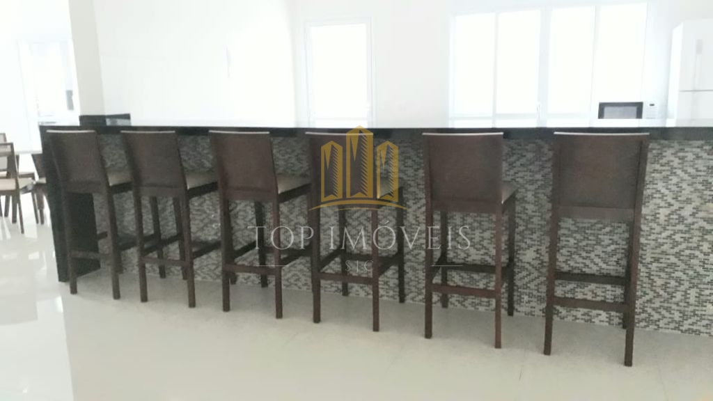 Apartamento, dois dormitórios com suíte, Jd. Aquárius.
