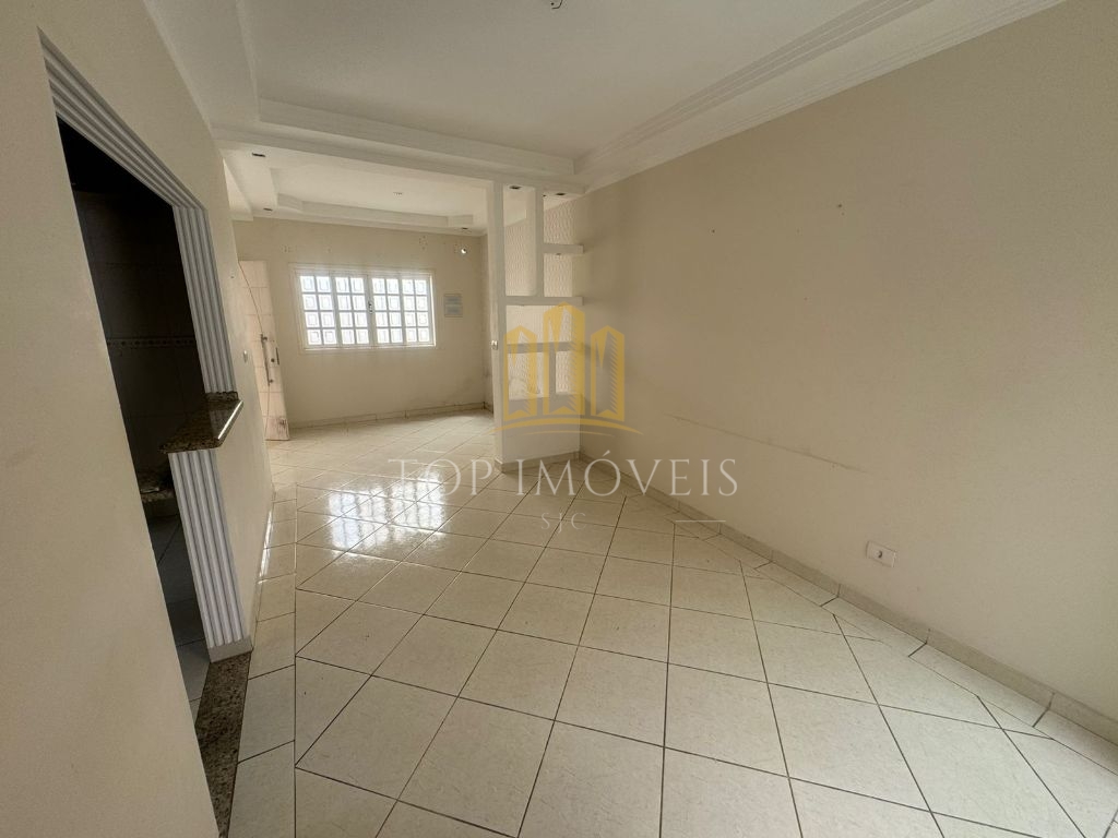Excelente casa com 3 dormitorios sendo 2 suites em Jacareí