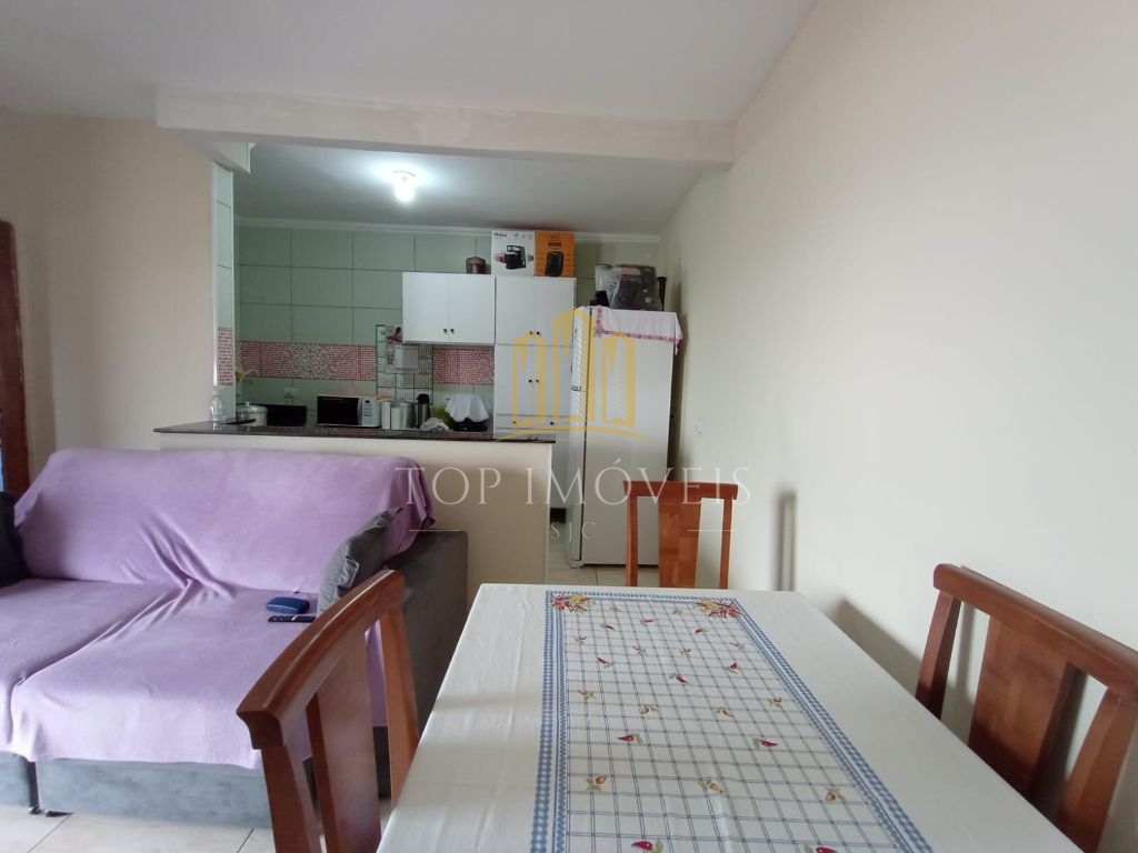 Sobrado no Jardim Santa Rosa: Duas Casas Independentes!