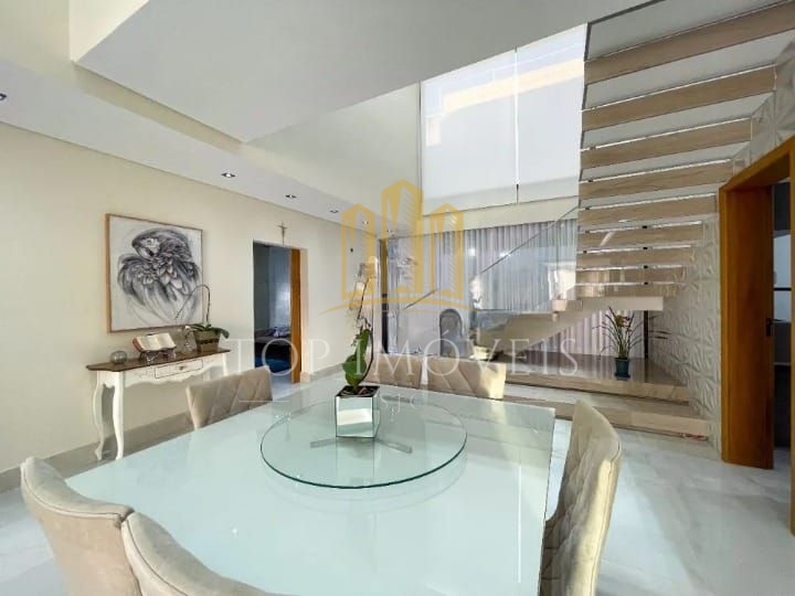 Casa Condomínio - Residencial Jaguary - Urbanova - 4 Suítes - 470m².