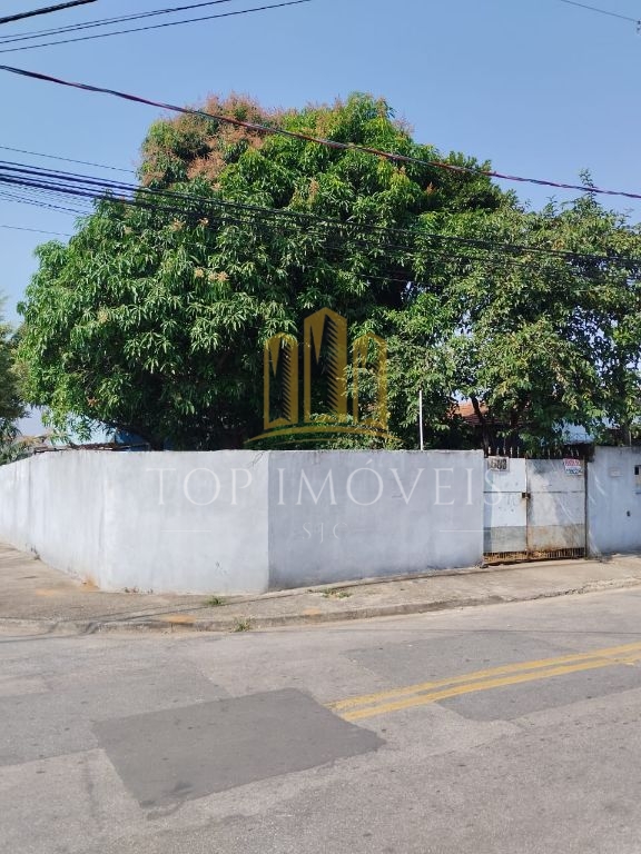 Excelente casa de esquina no Jardim Imperial