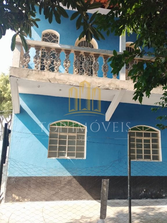 Excelente casa de esquina no Jardim Imperial