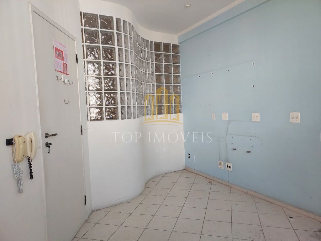 Sala comercial 8ª andar Profissional Center, excelente!